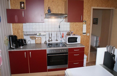 Dorf Mecklenburg House | Cozy Ferienhaus Ruhnke with Terrace & Parking in Wismar