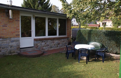 Dorf Mecklenburg House | Cozy Ferienhaus Ruhnke with Terrace & Parking in Wismar