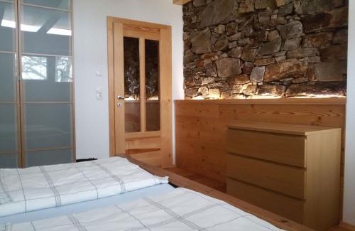 Pischelsdorf am Kulm Apartment | Idyllic Ferienhaus Rustica: Oceanfront & Family-Friendly Retreat
