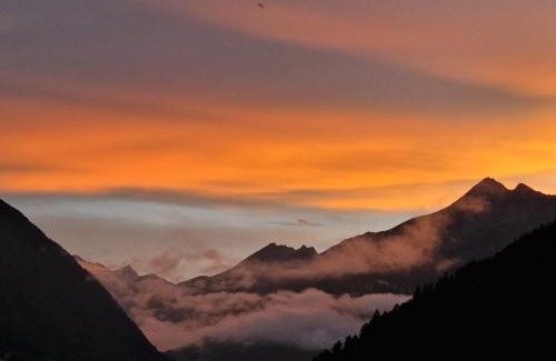 Neustift Im Stubaital House | Pet-Friendly Retreat at Ferienhaus Stubaiblick - Top Rated 9.7/10