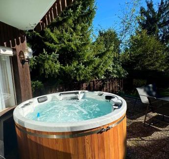 Schoenwald Apartment | Charming Ferienhaus-Schönwald: Family-Friendly Retreat