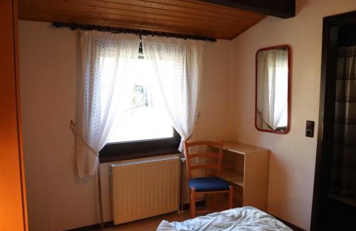 Waldbrunn House | Pet and Child Friendly Retreat at Ferienhaus Scout Paradiesecke