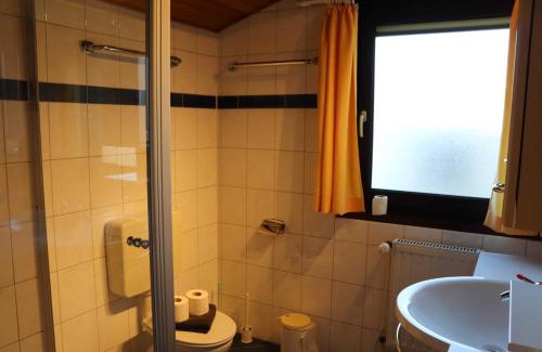 Waldbrunn House | Pet and Child Friendly Retreat at Ferienhaus Scout Paradiesecke