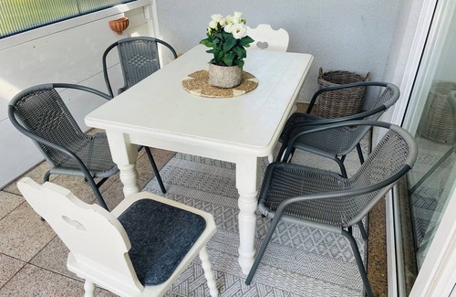 Großzossen Apartment | Ferienhaus Seenah. 5 Min zum Hainer See - Eigene Fewo - Ideal für 4 Personen -