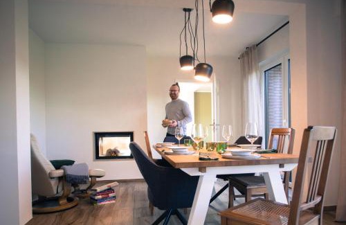 Lindern Apartment | Experience Oceanfront Comfort at Ferienhaus "Sonne im Grünen"