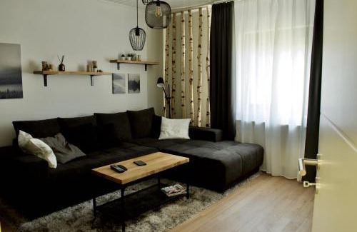 Sinspelt House | Pet-Friendly Ferienhaus Steins: Guest Rated 9.4/10