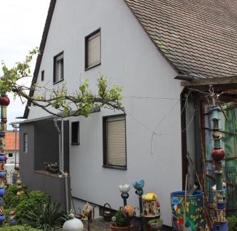 Pleinfeld Apartment | Family-Friendly Storchennest: Guest Rated 8.9/10