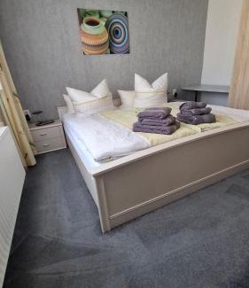 Bad Frankenhausen/Kyffhauser House | Discover Ferienhaus Strauss: Pet-Friendly Retreat Near Therme