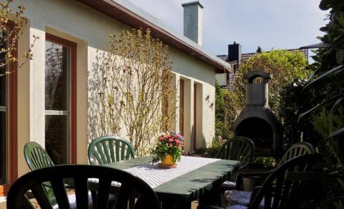 Franken Siedlung House | Pet-Friendly Retreat at Ferienhaus Sundperle for Families