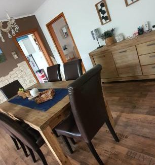 Tettenweis House | Pet-Friendly Ferienhaus Tettenweis with Exceptional Reviews