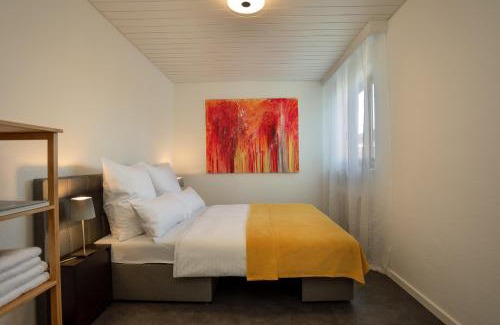 Sudstadt Villa | Charming Villa Milla Nürnberg: 4-Star Stay with Pool & Pets