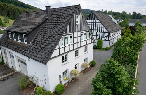 Eslohe Apartment | Experience Ferienhaus Weitblick: Perfect for Family Getaways