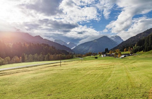 Grundau House | Family-Friendly Retreat at Ferienhaus Widmann - Rated 9.8/10