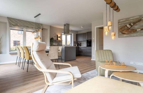 St. Peter-Ording House | Discover Ferienhaus Zeit am Meer with Ocean View & Kitchen