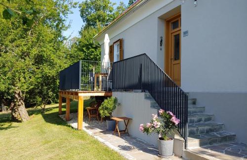 Hartberg House | Oceanfront Retreat: Ferienhaus zur Opernsängerin Awaits