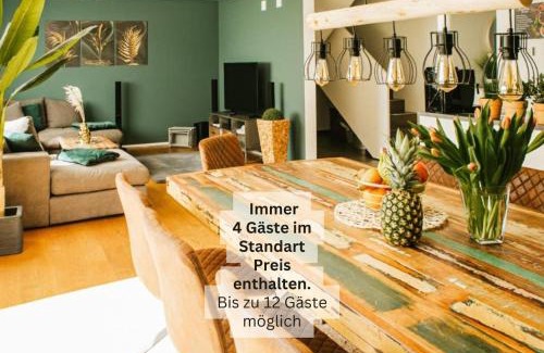 Kreuzlingen House | Unforgettable Ferienhausträume Oase Bodensee with Ocean Views