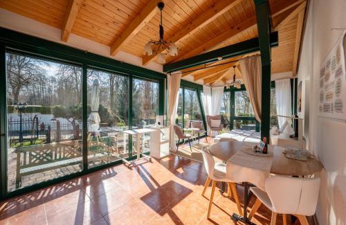 Bad Saarow Apartment | Relax at Ferienhof am Trift: Guest Rated 9/10 & Oceanview
