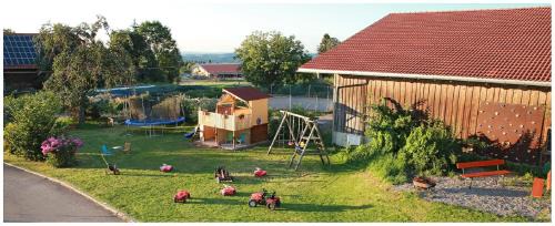 Lindenberg im Allgaeu Hotel | Cozy Ferienhof Bitschnau: Oceanfront Retreat with Hot Tub