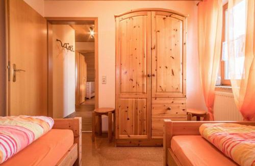Bermatingen Apartment | Oceanfront Ferienhof-Dachsberg Wohnung Weitblick Awaits You