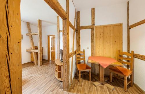 Groschwitz Apartment | Pet-Friendly Ferienhof Domäne Groschwitz with Ocean Views