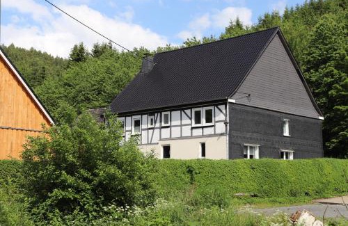 Lochtrop House | Discover Ferienhof Donner: Pet-Friendly Retreat with Hot Tub