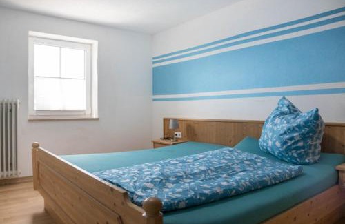 Gestratz Apartment | Relax at Ferienhof Hochglend: Pool, Hot Tub & Pet Friendly