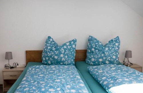 Gestratz Apartment | Relax at Ferienhof Hochglend: Pool, Hot Tub & Pet Friendly
