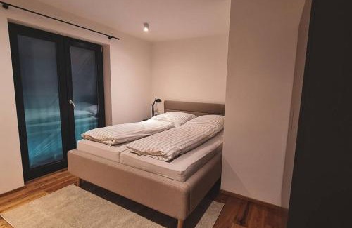 Deggenhausertal Apartment | Child-Friendly Ferienhof Silbereis with Outstanding 9/10 Rating