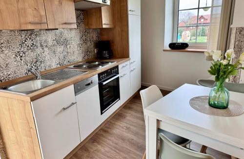 Rieste Apartment | Family-Friendly Retreat at Ferienhof Wübbold - Sommerflieder