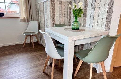 Rieste Apartment | Family-Friendly Retreat at Ferienhof Wübbold - Sommerflieder