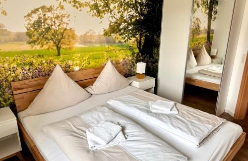 Rieste Apartment | Family-Friendly Retreat at Ferienhof Wübbold - Sommerflieder