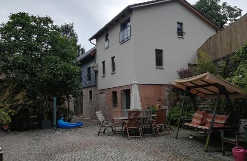 Plaue Apartment | Family-Friendly Retreat at Ferienhof "WaldEsel Rippersroda"