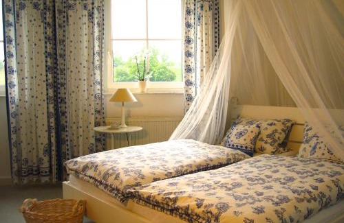 Rot am See Apartment | Discover Ferienidyll Aumühle "Muswiese" with Ocean Views