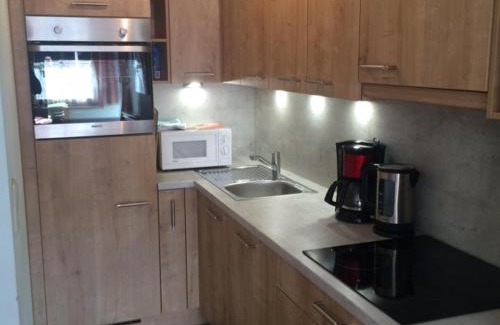 Medraz Apartment | Guest Rated 10/10 at Ferienlandhaus Höfer with Hot Tub