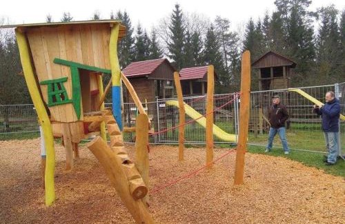 Hayingen House | Family-Friendly Stay at Ferienpark Lauterdörfle - 4 Stars