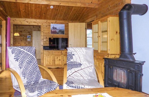 Hayingen House | Family-Friendly Getaway at Ferienpark Lauterdörfle