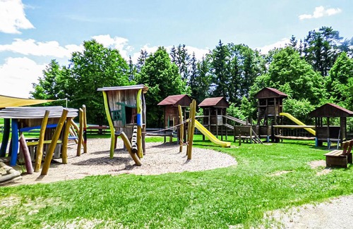 Hayingen House | Discover Pet-Friendly Retreats at Ferienpark Lauterdörfle