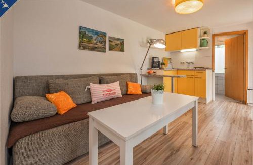 Luetow Apartment | Pet-Friendly Bungalow at Ferienresort Möwenort Lütow