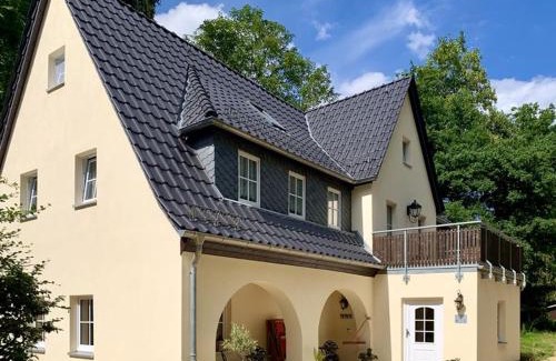 Reinhardtsdorf-Schoena Apartment | Family-Friendly Feriensuite Tosca at Kuckuckswinkel