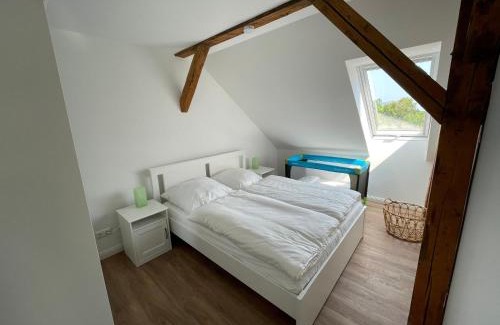 Wenkendorf Apartment | Oceanfront Retreat: Ferienvermietung Klakus Awaits You