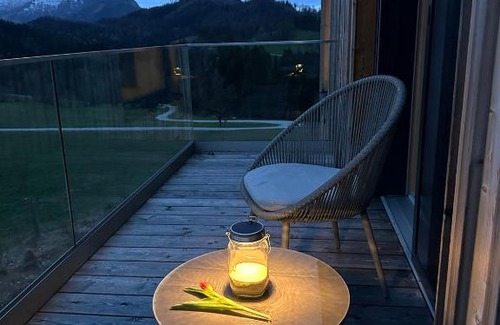 Wienerbruck House | Oceanfront Ferienvilla Joachimsberg with Spa and Hot Tub