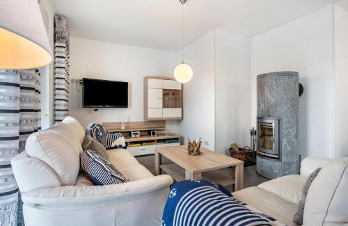 Karlshagen Apartment | Family-Friendly Ferienvilla Kapitänshaus with 10/10 Reviews