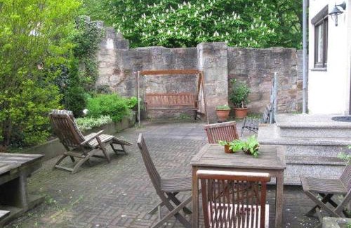 Hann. Muenden Apartment | Explore Ferienw Altstadtoase: Pet-Friendly & Accessible Stay