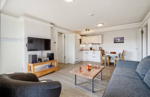 Prora Apartment | Cozy 55m² Retreat for Two in Binz with Ocean View