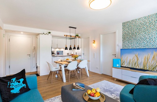 Prora Apartment | Inviting 5-Person Apartment with Ocean View in Binz Prora