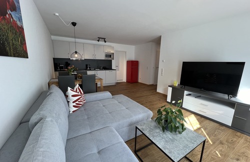 Endingen am Kaiserstuhl Apartment | Family-Friendly Ferienwohnung Birgit with Kitchen & Breakfast