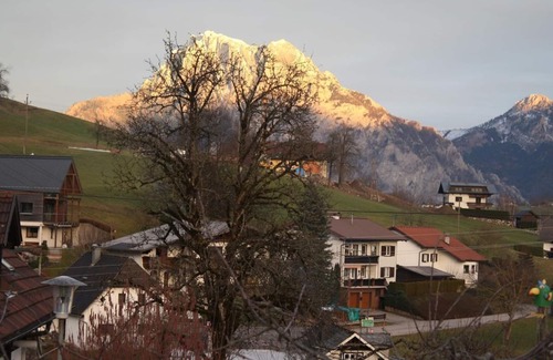 Altmuenster Apartment | Family-Friendly Getaway at Ferienwohnung Haus Berthold