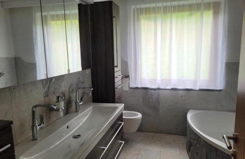 Val di Vizze Apartment | Budget-Friendly Ferienwohnung Pfitschtal with Family Amenities