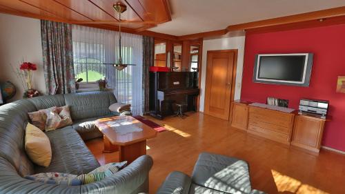 Wallern an der Trattnach Apartment | Family-Friendly Ferienwohnungen Hanetseder with High Ratings
