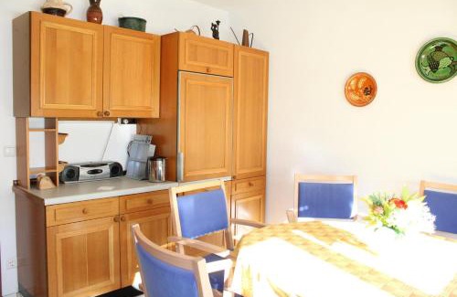 Bad Peterstal-Griesbach Apartment | Sunny Getaway: Family-Friendly Ferienwohnung Sunshine